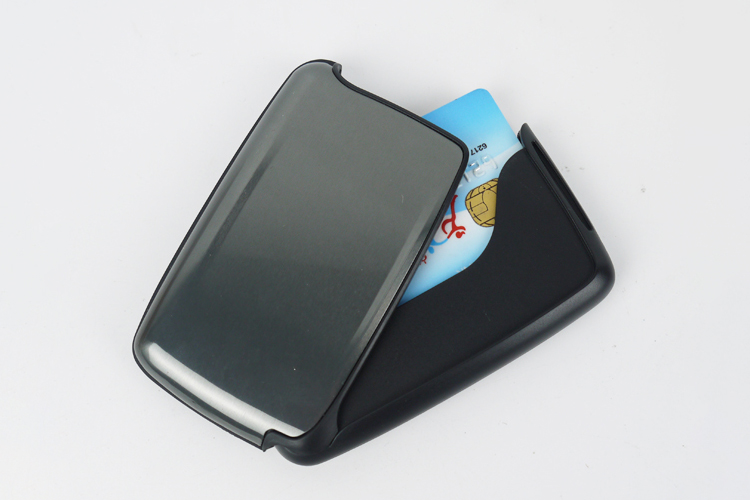 Bililhon ba Kini sa RFID Blocking Wallets?